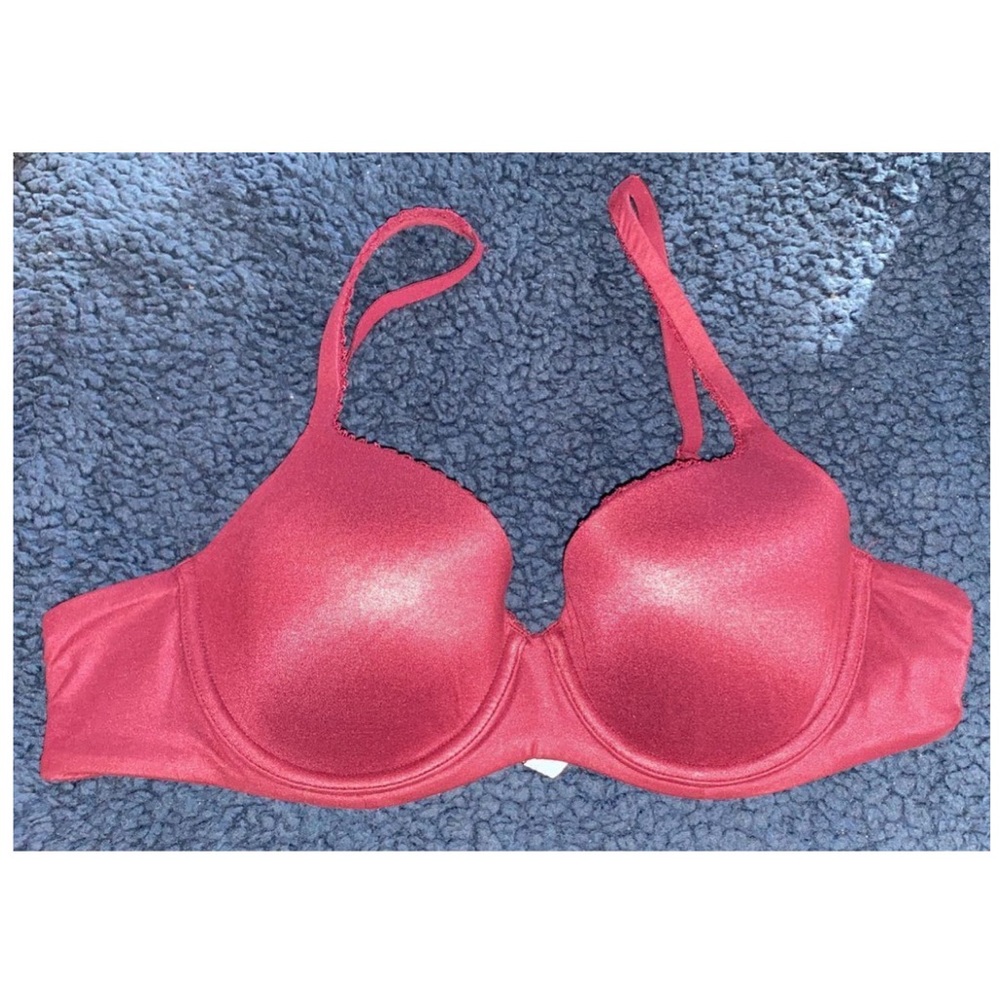 Body by Victoria Victoria’s Secret bra